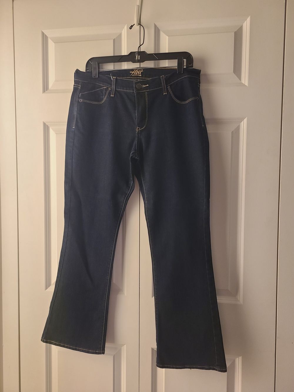 Old Navy Size 10 Short  Dark Blue Flare Jeans - Wide Leg
